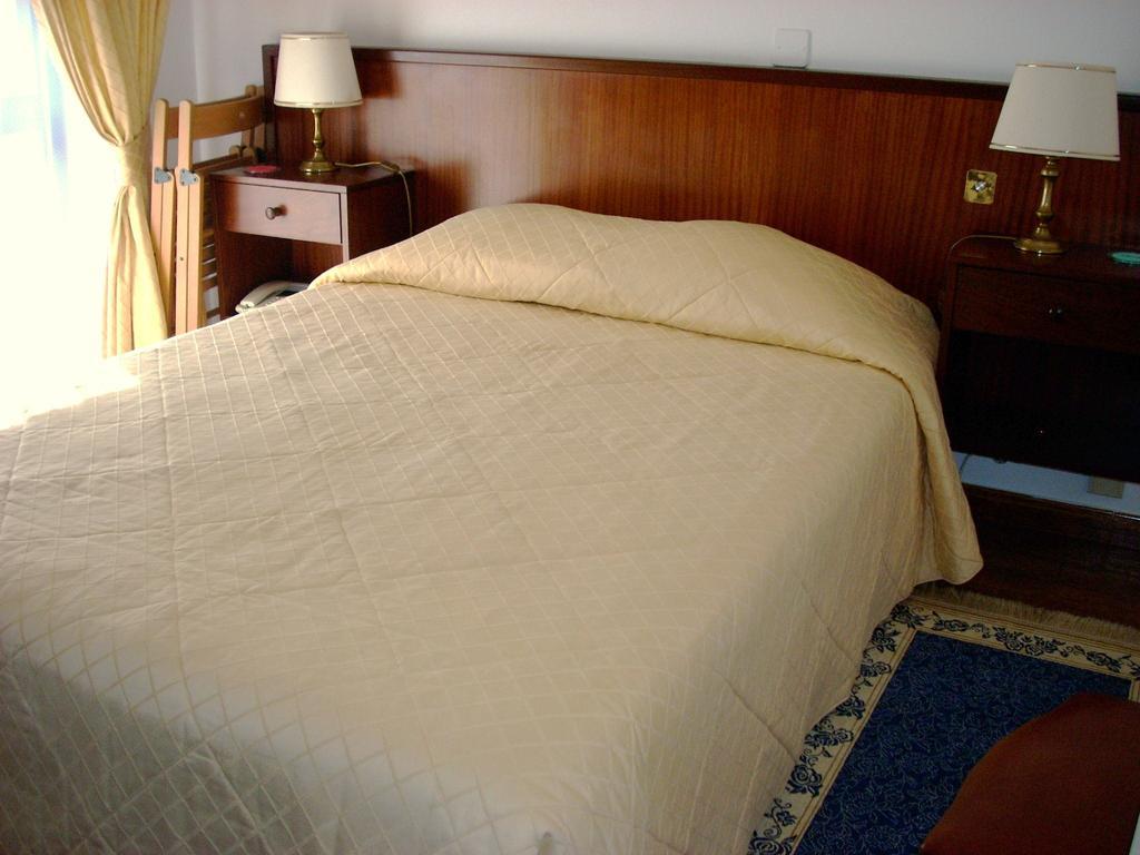 Guest House Toca dos Grilos Estoril Extérieur photo